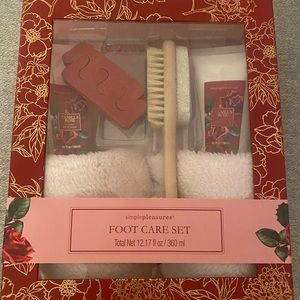 Foot care gift set